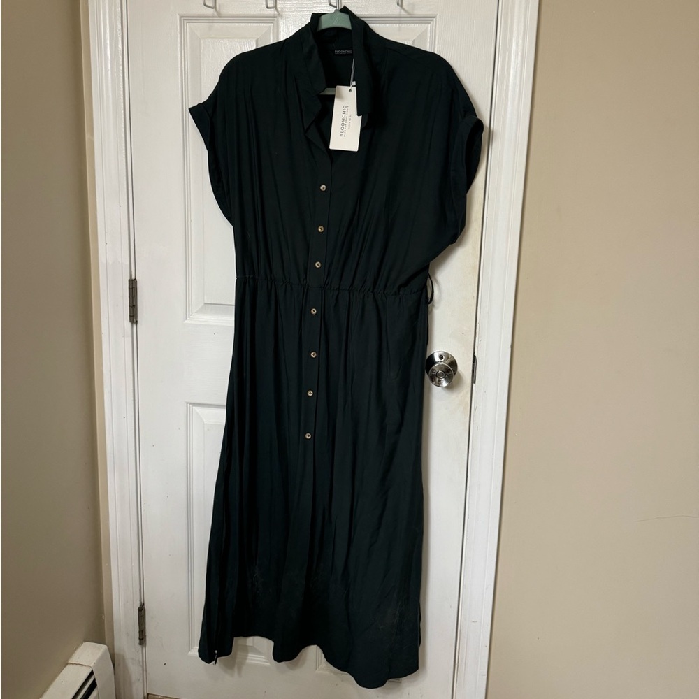 Bloomchic green button dress with pockets